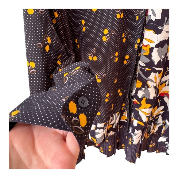 French Connection Aventine Light Pleated Shirt. Size Medium - Picture 6 of 15